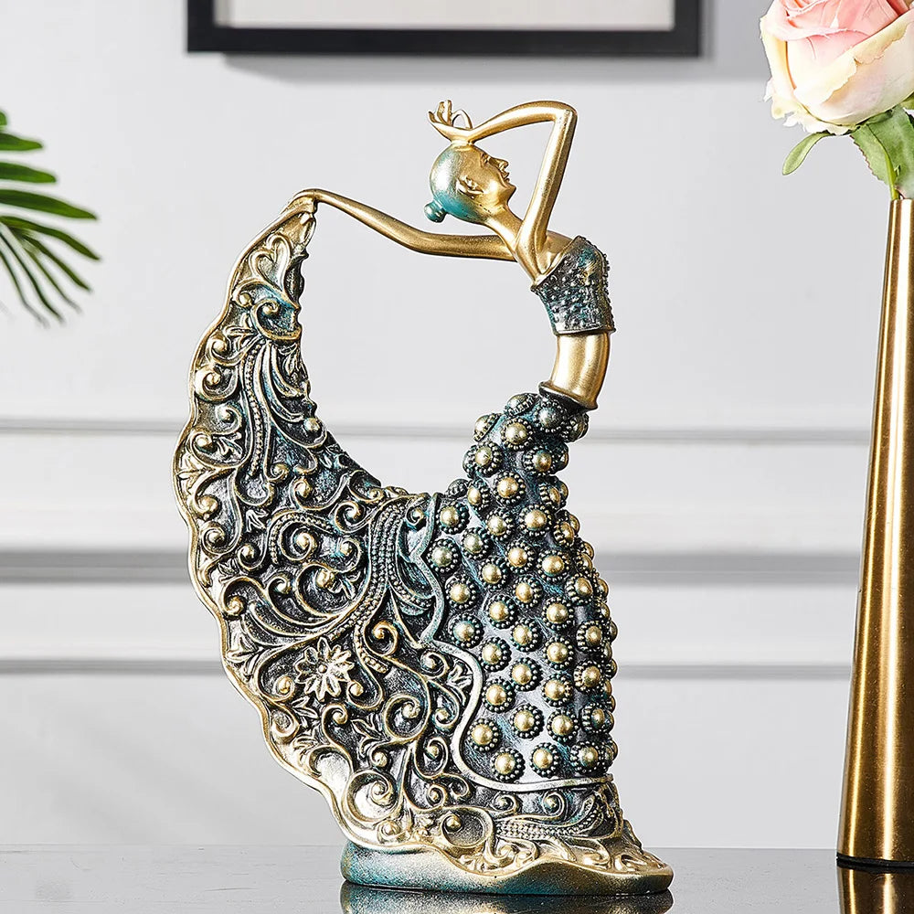 Model Dancer Figurines Peacock Luxury Nordic Decor Home Office Living Room Decor Ceramics Abstract Sculpture Art Ornament Statue